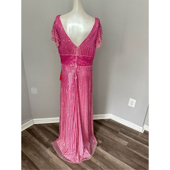 MAC DUGGAL EMBELLISHED FLUTTER CAP SLEEVE A LINE GOWN - Picture 9 of 10